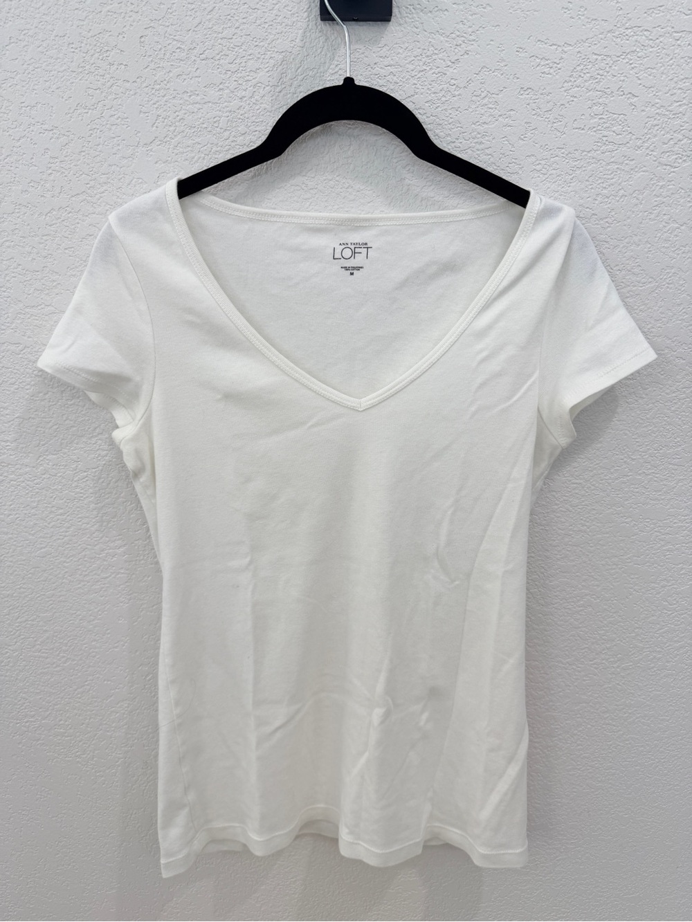 LOFT White V-Neck Short Sleeve Tee